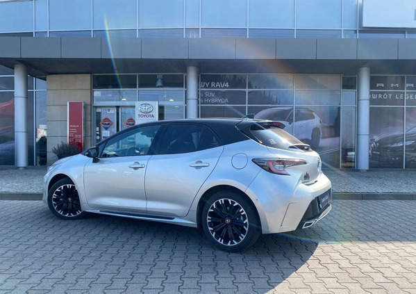 Toyota Corolla cena 124900 przebieg: 20276, rok produkcji 2022 z Kalisz małe 596